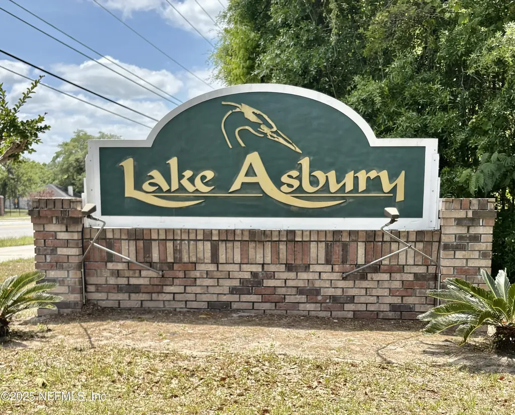 540 Arthur Moore Drive Green Cove Springs FL 32043