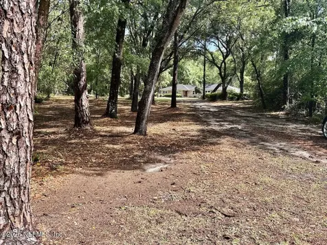540 Arthur Moore Drive Green Cove Springs FL 32043