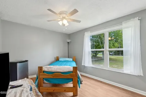 44073 Oakwood Lane Callahan FL 32011
