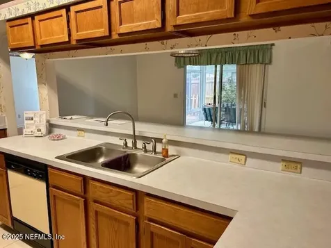 2735 Safeshelter Drive W Jacksonville FL 32225