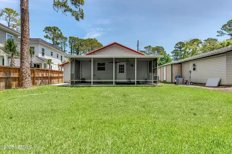 1970 Francis Avenue Atlantic Beach FL 32233