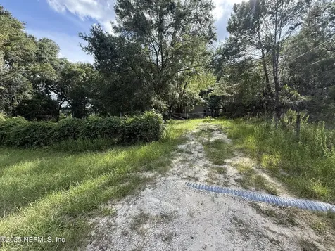 225 Ivanhoe Drive Satsuma FL 32189