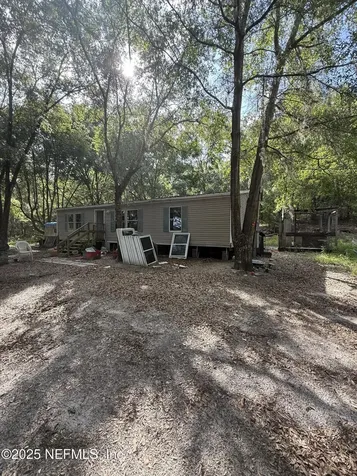 225 Ivanhoe Drive Satsuma FL 32189