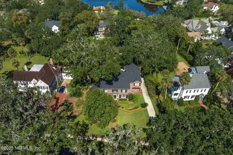 2127 River Road Jacksonville FL 32207