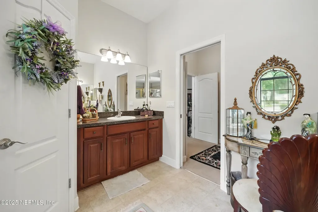 15289 Cape Drive N Jacksonville FL 32226
