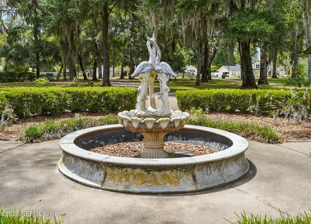 15289 Cape Drive N Jacksonville FL 32226
