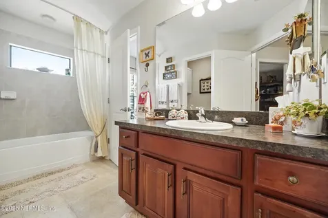 15289 Cape Drive N Jacksonville FL 32226