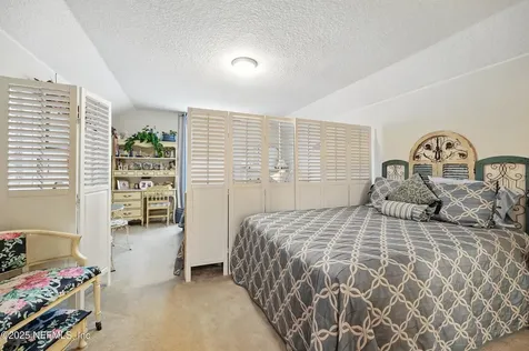 15289 Cape Drive N Jacksonville FL 32226