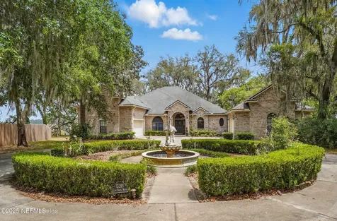 15289 Cape Drive N Jacksonville FL 32226