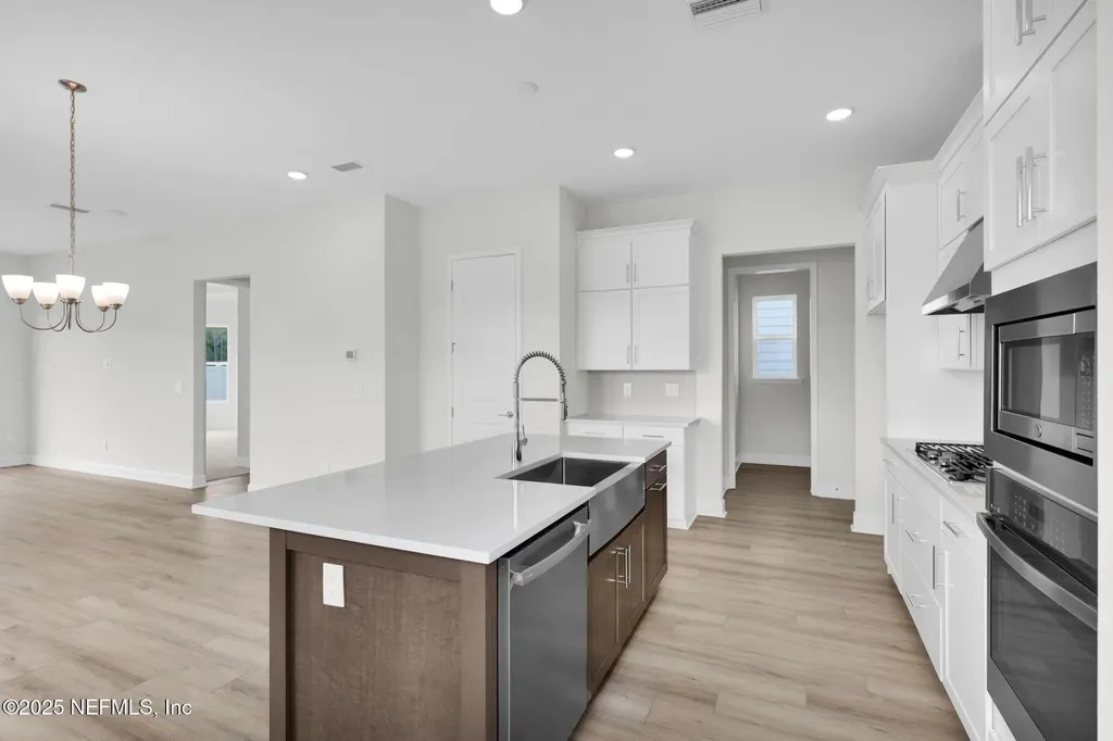 375 Seamark Drive Ponte Vedra FL 32081