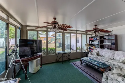 8193 Caravelle Drive Jacksonville FL 32244