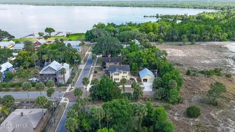 703 Emmett Street Palatka FL 32177