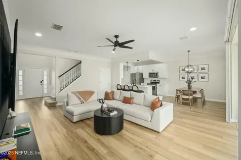 6412 Autumn Berry Circle Jacksonville FL 32258