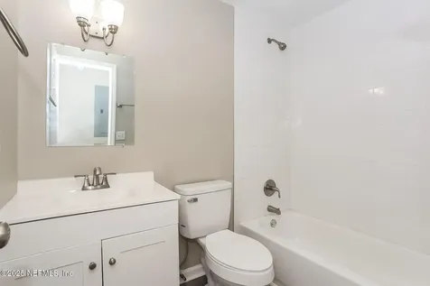 1078 Knoll Cove Jacksonville FL 32221