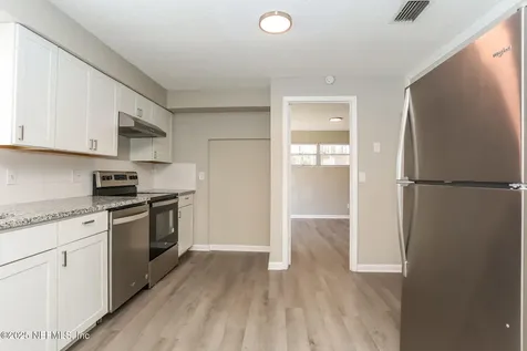 1078 Knoll Cove Jacksonville FL 32221