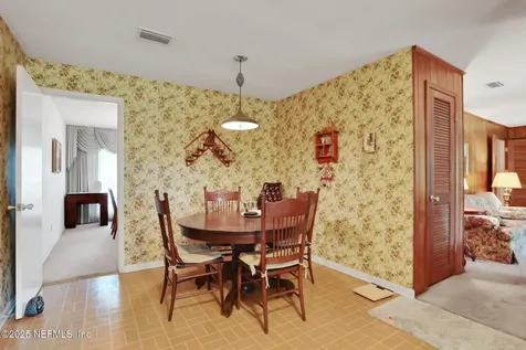 5095 Winchester Drive S Jacksonville FL 32217