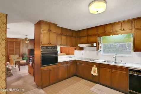 5095 Winchester Drive S Jacksonville FL 32217