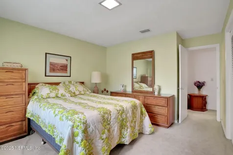 5095 Winchester Drive S Jacksonville FL 32217