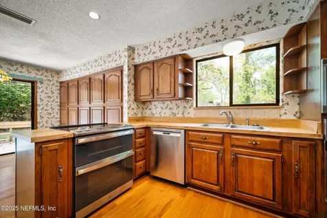 5918 Saxony Woods Lane Jacksonville FL 32211