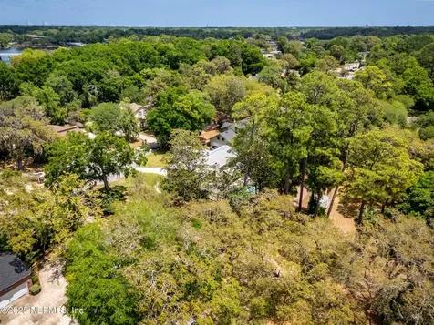 5918 Saxony Woods Lane Jacksonville FL 32211