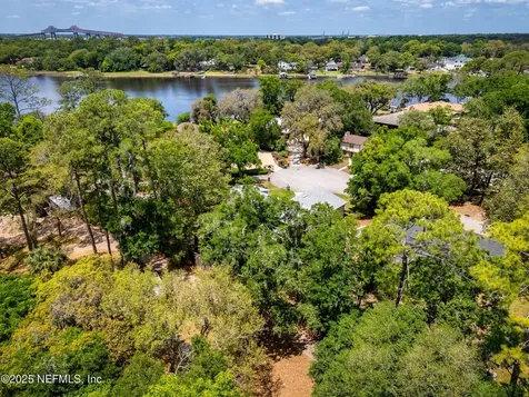 5918 Saxony Woods Lane Jacksonville FL 32211