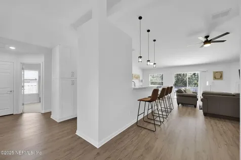 2533 Carriage Lamp Drive Jacksonville FL 32246