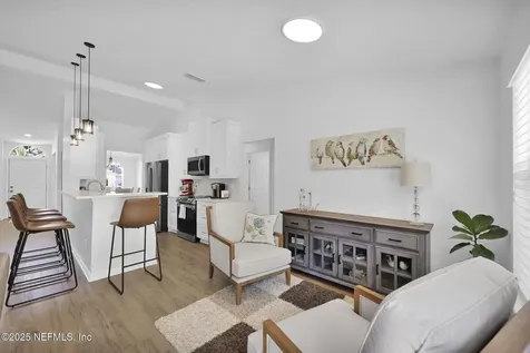 2533 Carriage Lamp Drive Jacksonville FL 32246