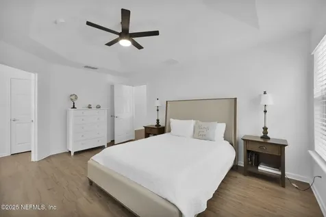 2533 Carriage Lamp Drive Jacksonville FL 32246
