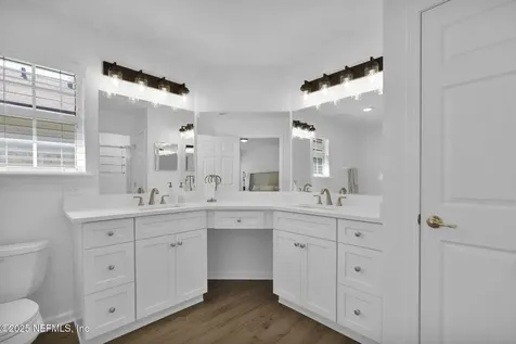 2533 Carriage Lamp Drive Jacksonville FL 32246
