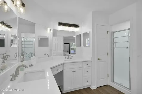 2533 Carriage Lamp Drive Jacksonville FL 32246
