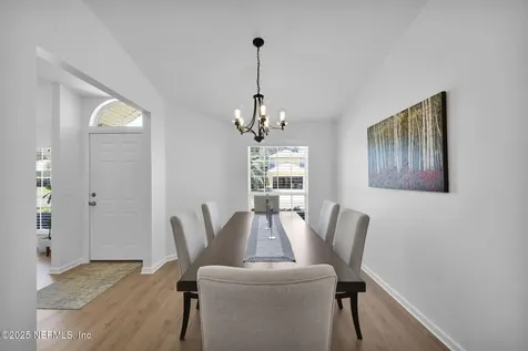 2533 Carriage Lamp Drive Jacksonville FL 32246