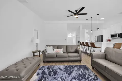 2533 Carriage Lamp Drive Jacksonville FL 32246