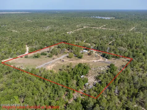 148 Lake Shore Drive Hawthorne FL 32640
