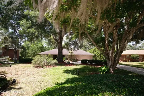 917 Arthur Moore Drive Green Cove Springs FL 32043