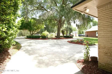 917 Arthur Moore Drive Green Cove Springs FL 32043