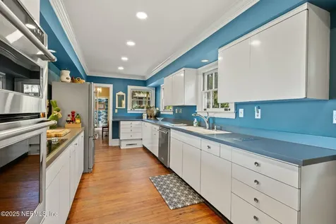1301 Redbud Lane Jacksonville FL 32207