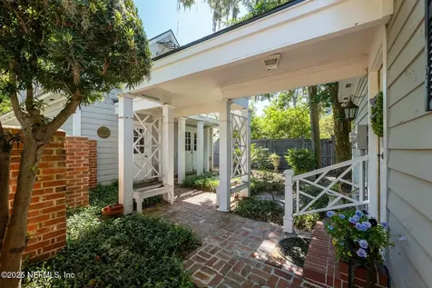 1301 Redbud Lane Jacksonville FL 32207