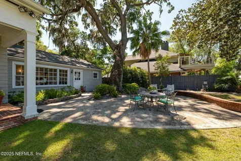 1301 Redbud Lane Jacksonville FL 32207