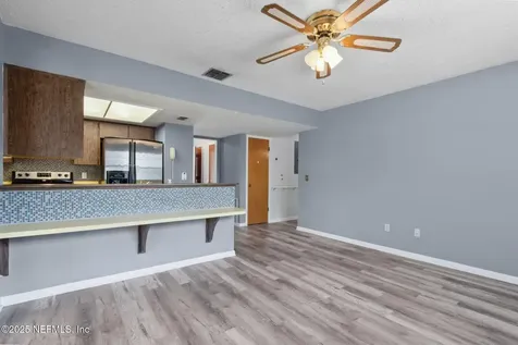 872 Graybar Court Jacksonville FL 32221
