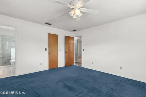 872 Graybar Court Jacksonville FL 32221