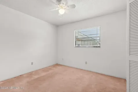 872 Graybar Court Jacksonville FL 32221