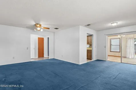 872 Graybar Court Jacksonville FL 32221