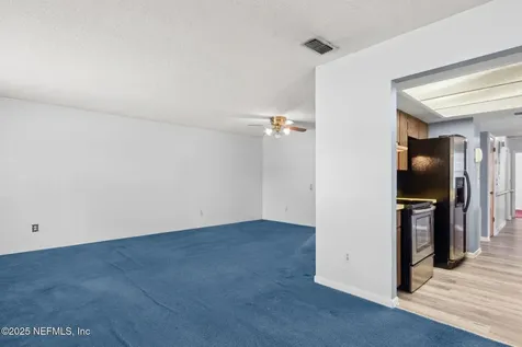 872 Graybar Court Jacksonville FL 32221