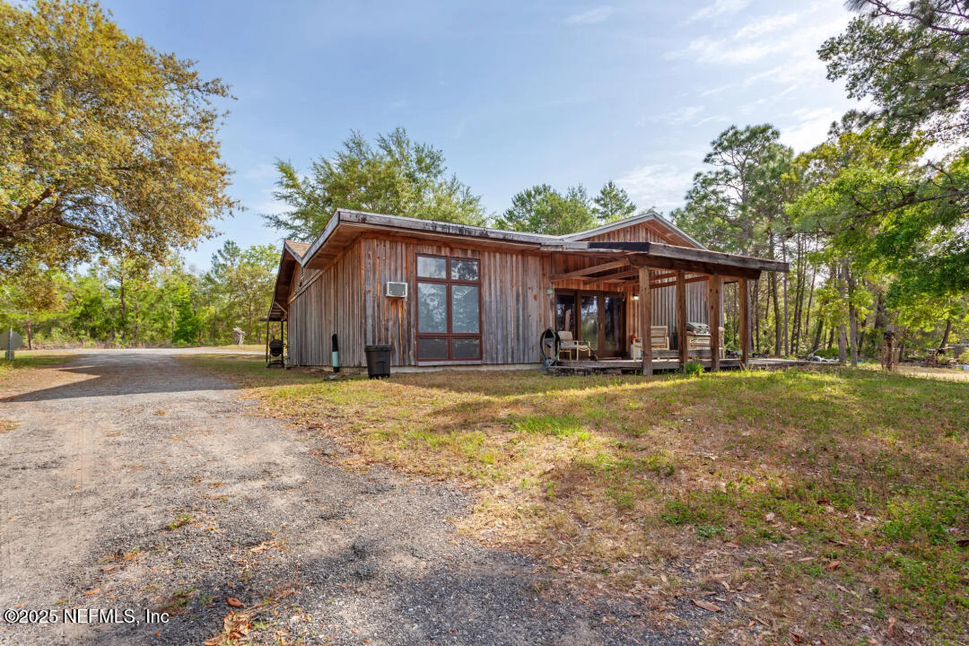 335 S Carolina Street Hawthorne FL 32640