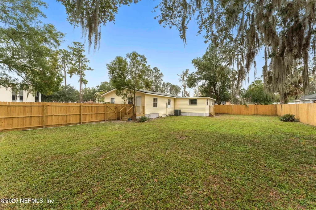 4624 Bird Avenue Jacksonville FL 32207