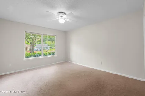 1218 Shallowford Drive E Jacksonville FL 32225
