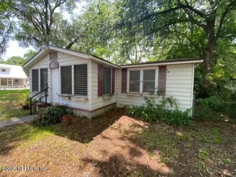 1134 Pangola Drive Jacksonville FL 32205