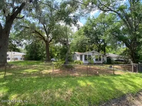 1134 Pangola Drive Jacksonville FL 32205
