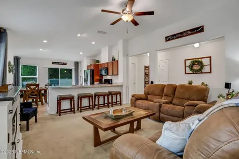 1832 Maxine Branch Way Jacksonville FL 32218