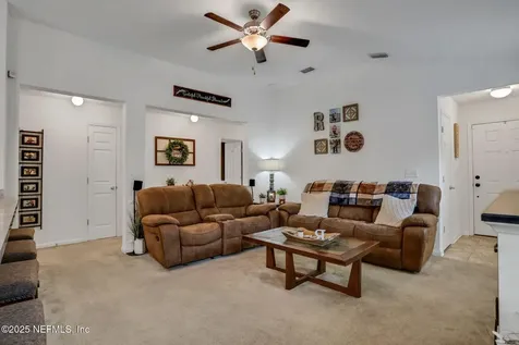 1832 Maxine Branch Way Jacksonville FL 32218